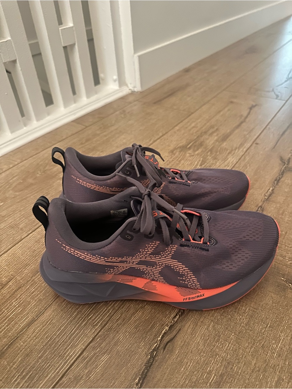 ASICS Nova Blast 5 - Women’s Size 9.5